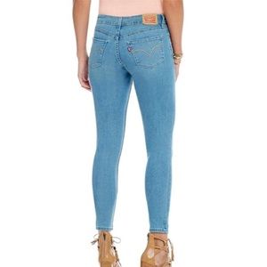 Levi’s 535 Super Skinny Jeans